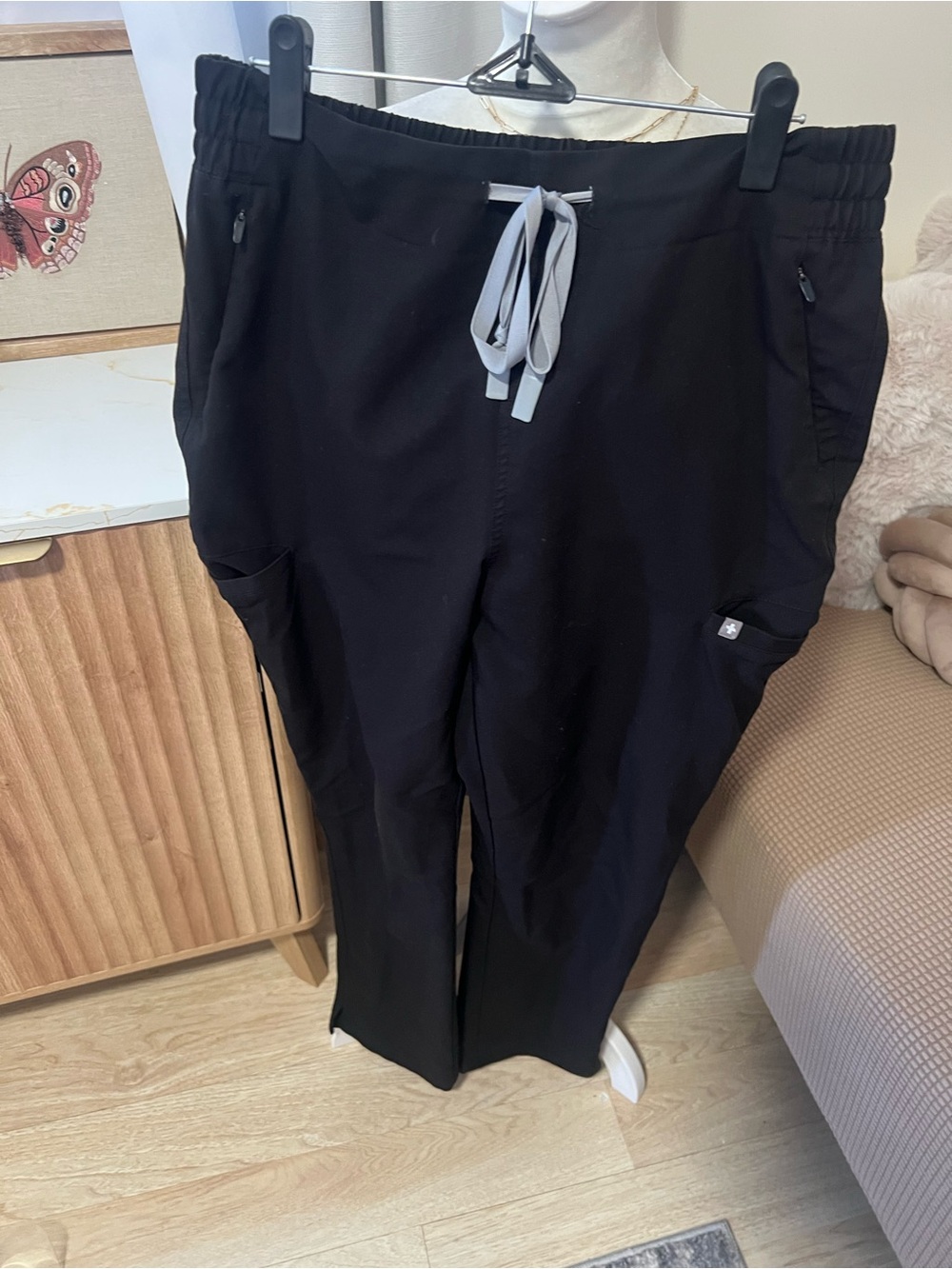 FIGS women’s pants